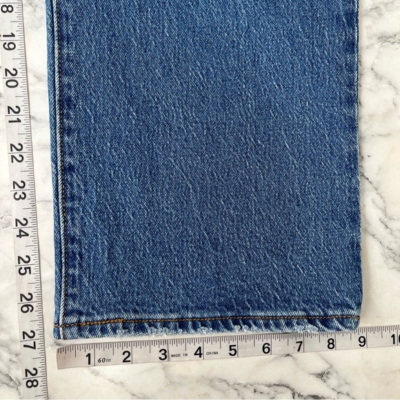 Levi’s Premium Denim RIBCAGE Straight Ankle Jeans In Jeans Color Women’s Size 30 - Picture 11 of 16